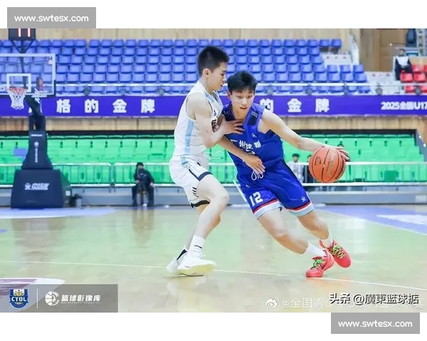广州龙狮全力迎战广东宏远 激烈对决再现粤系篮球巅峰对决